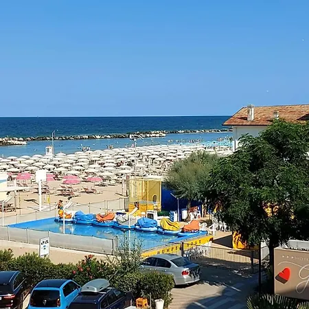 Fronte Mare 60 *