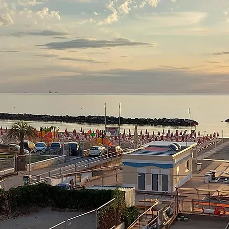 Fronte Mare 60