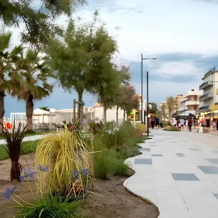 Apartment Fronte Mare 60 *