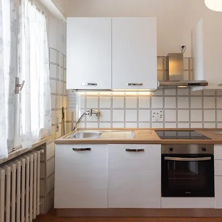 Apartment Fronte Mare 60 *